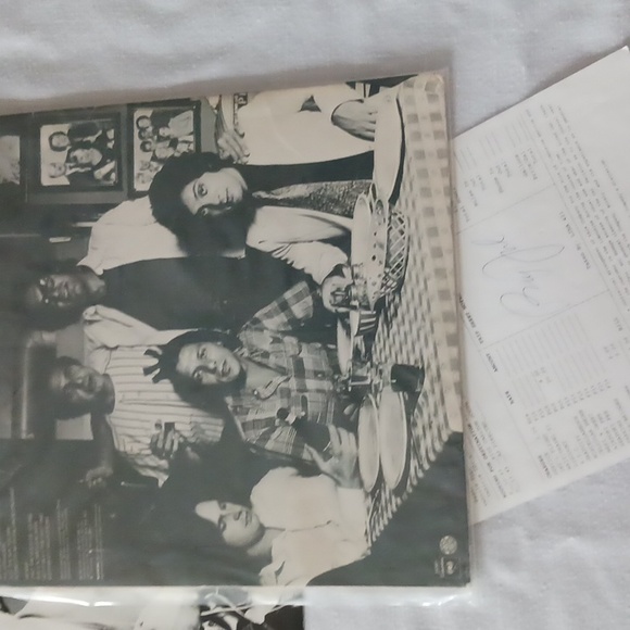 Billy Joel autographed The Stranger Vinyl record. - Picture 3 of 5